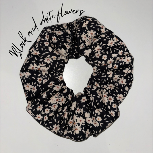 Black and White flowers Scrunchie